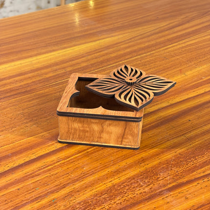 WOODEN BOX (10 pieces)