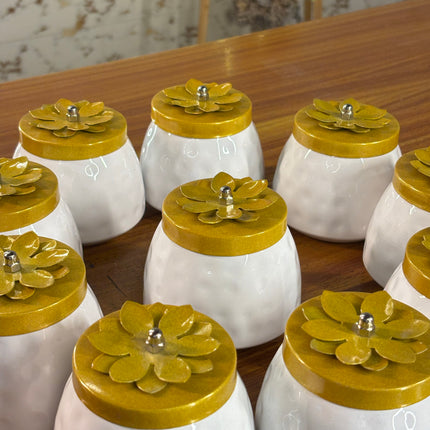 WHITE CONE JAR (10 pieces)