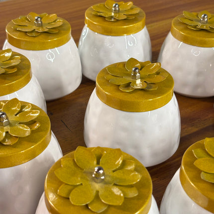 WHITE CONE JAR (10 pieces)