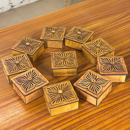 WOODEN BOX (10 pieces)