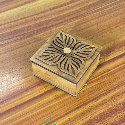 WOODEN BOX (10 pieces)