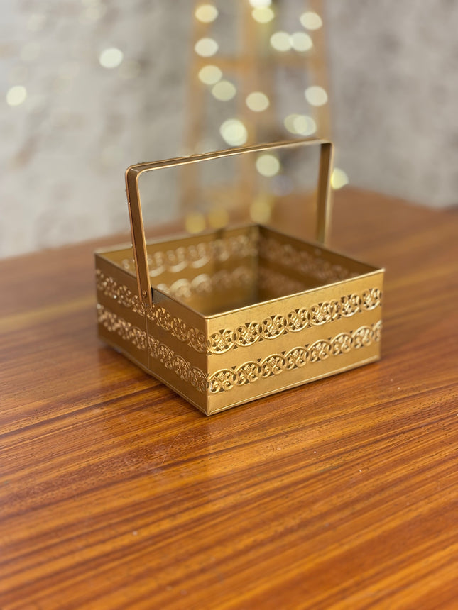 Golden Decorative Tray With Handle (10 pieces)