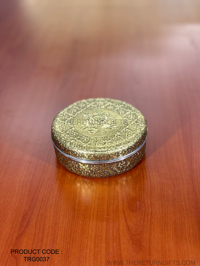Gold Floral Round Spice Box | TRG0037 | Gold Masala Dabba with Floral Engraved Lid, 7 Inner Cups & Spoon Under ₹800 | Elegant Kitchen Spice Organizer & Festive Return Gift